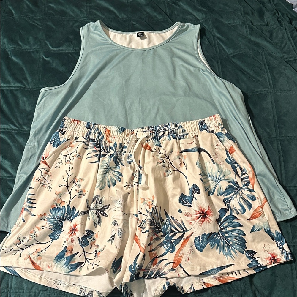 SHEIN Curvy Mint Green Tank and Floral Shorts Set